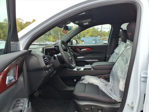 New 2026 Chevrolet Traverse Z71 w/ Driver Confidence Package image 8