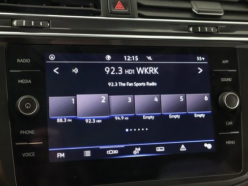 Used 2023 Volkswagen Tiguan SE R-Line image 49