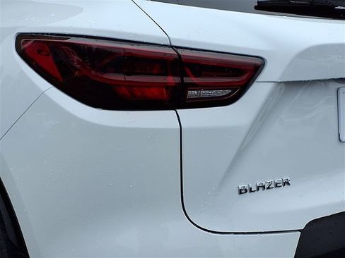 New 2026 Chevrolet Blazer LT w/ Convenience Package FWD image 21