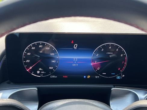Certified 2025 Mercedes-Benz GLB 250 4MATIC image 21