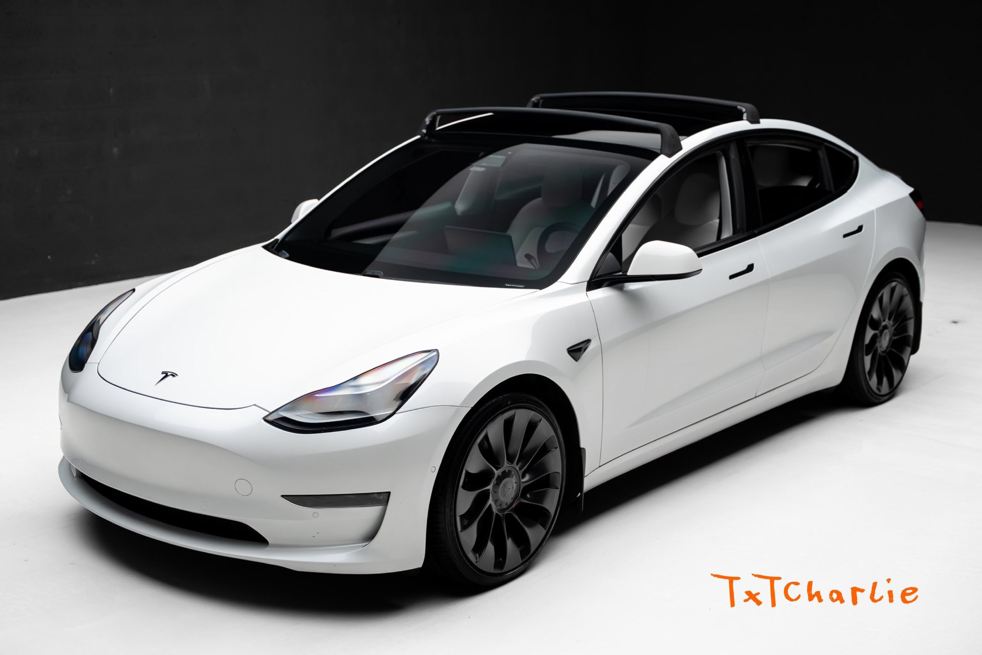 Used 2021 Tesla Model 3 Performance AWD/4WD image 1