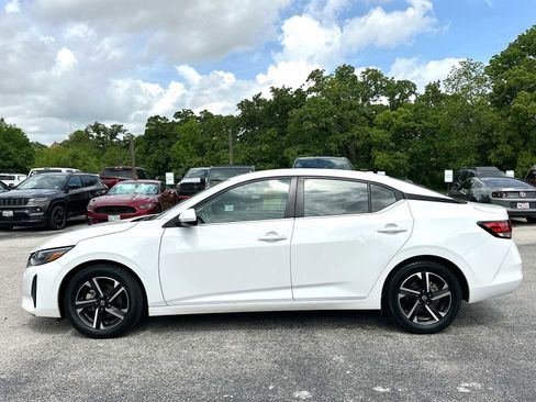 Used 2024 Nissan Sentra SV image 12