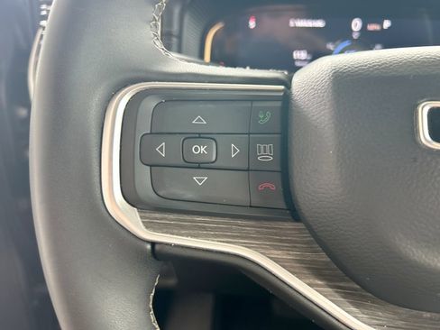 Used 2024 Jeep Wagoneer Series II AWD/4WD image 18