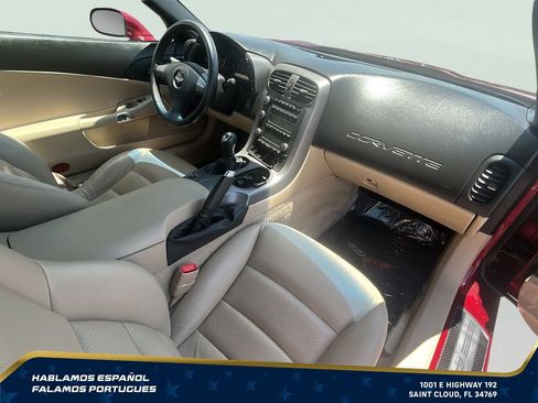Used 2007 Chevrolet Corvette Coupe w/ Performance Package RWD image 30
