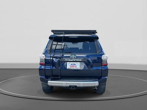 Used 2018 Toyota 4Runner TRD Off-Road Premium image 6