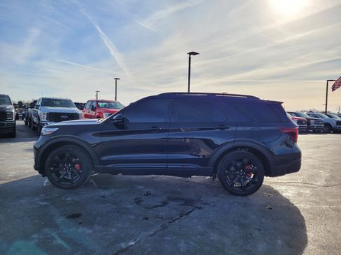 Used 2023 Ford Explorer ST w/ Equipment Group 401A image 7