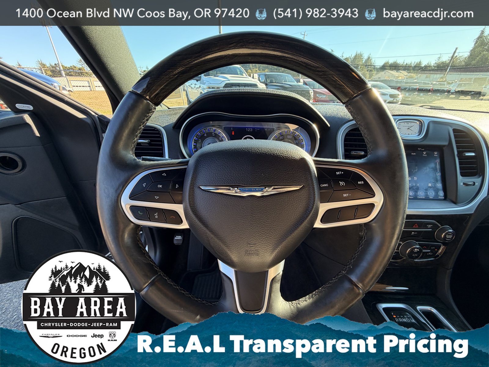 Used 2019 Chrysler 300 Limited w/ Light Group RWD image 26
