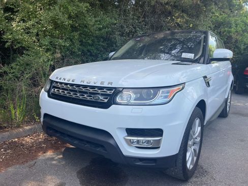 Used 2017 Land Rover Range Rover Sport HSE AWD/4WD image 2