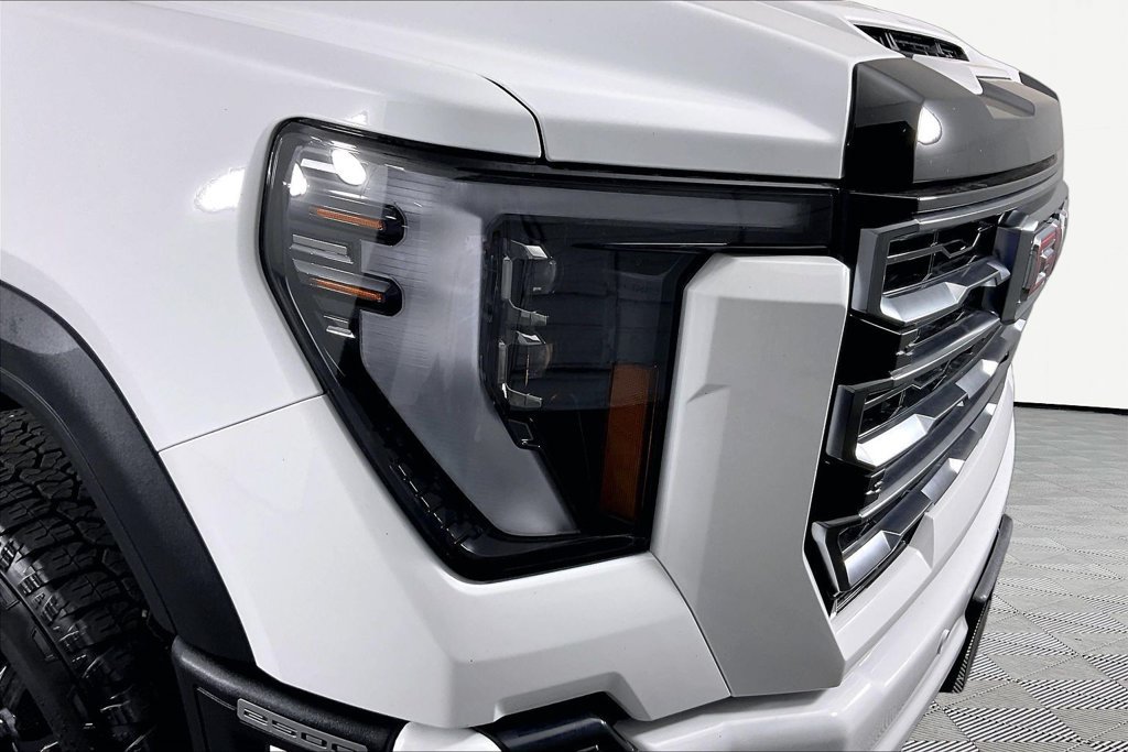 Used 2026 GMC Sierra 2500 AT4 w/ AT4 Premium Plus Package AWD/4WD image 27