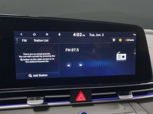 New 2025 Hyundai Elantra SEL image 16