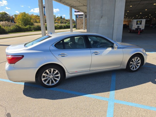 Used 2012 Lexus LS 460 AWD w/ Luxury Value Edition image 5