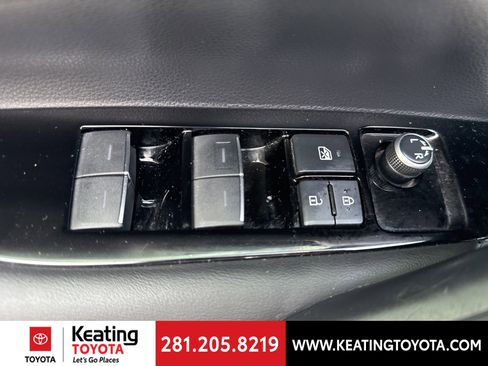 Used 2020 Toyota Corolla SE image 10