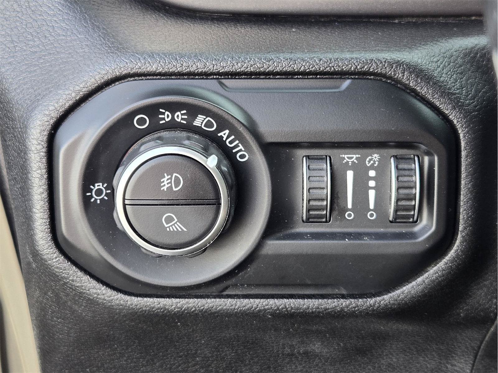 Used 2020 Jeep Gladiator Rubicon AWD/4WD image 20