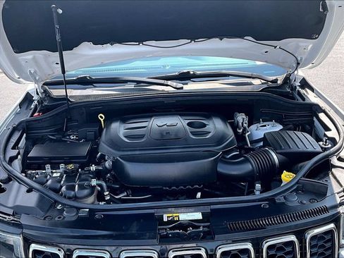 Used 2020 Jeep Grand Cherokee Limited AWD/4WD image 30