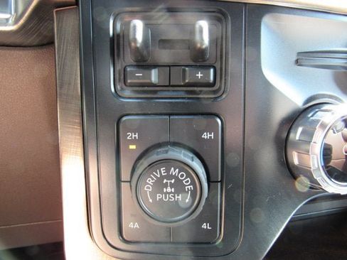 Used 2025 Ford F150 King Ranch AWD/4WD image 21