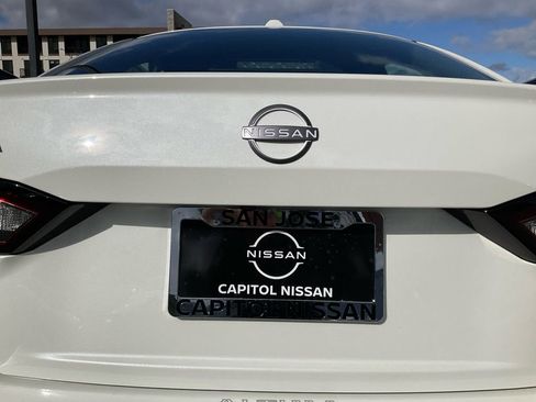 New 2025 Nissan Altima 2.5 SR w/ SR Premium Package image 11