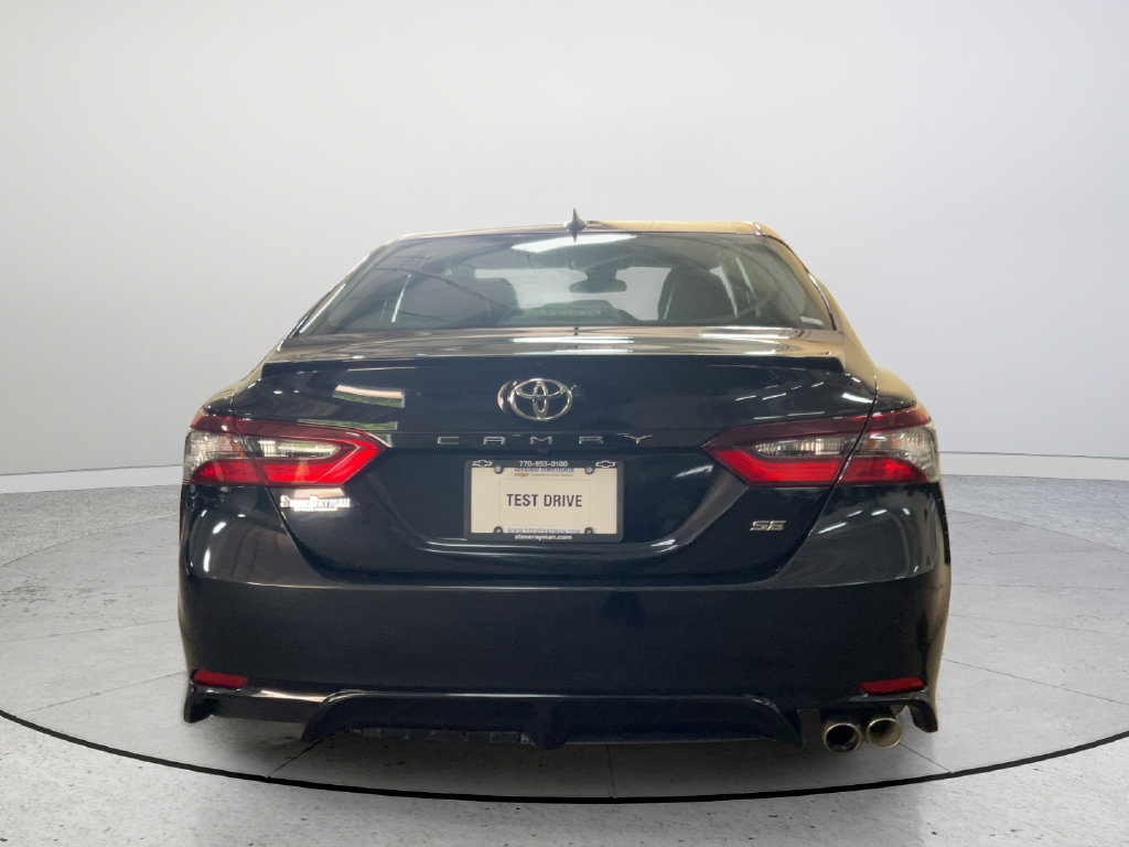 Used 2024 Toyota Camry SE FWD image 7