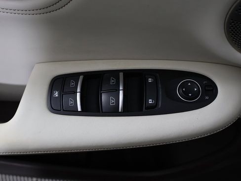 Used 2019 INFINITI QX50 Essential w/ Sensory Package image 39