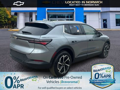 New 2026 Chevrolet Equinox EV LT image 6