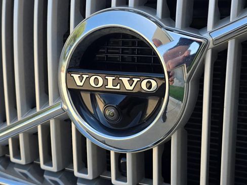 Used 2016 Volvo XC90 T6 Inscription w/ Vision Package AWD/4WD image 4