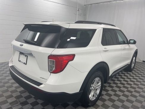 Used 2022 Ford Explorer XLT image 5