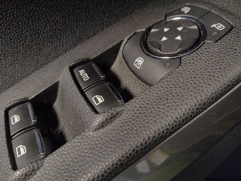 Used 2018 Ford EcoSport SE image 27