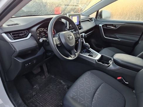 Used 2023 Toyota RAV4 XLE image 7