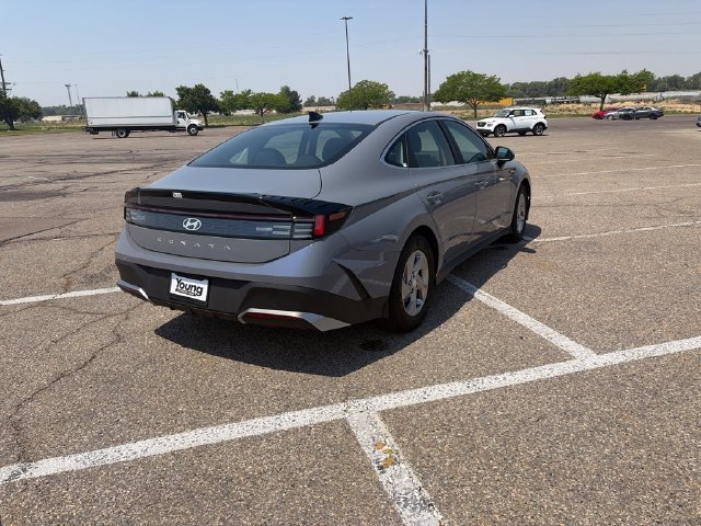Used 2026 Hyundai Sonata SE FWD image 5