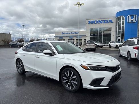 Used 2024 Honda Civic EX-L image 1