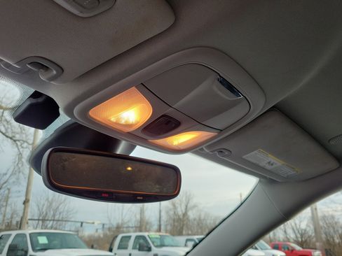 Used 2023 Jeep Cherokee Altitude Lux image 30