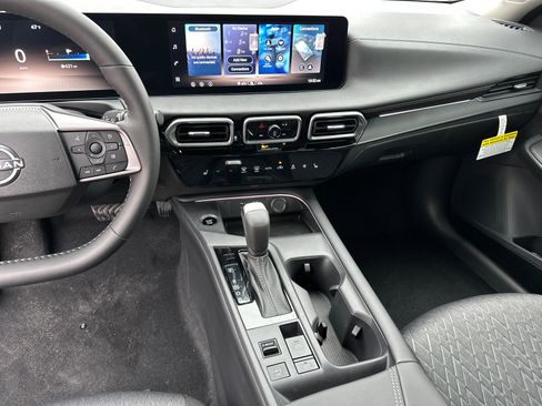 New 2026 Nissan Sentra SV w/ SV Convenience Package image 28