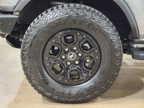 Used 2024 Ford Bronco Wildtrak AWD/4WD image 28