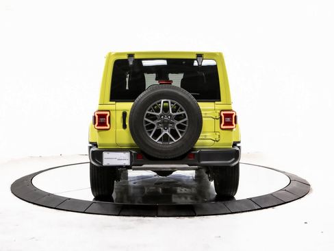 Used 2024 Jeep Wrangler Sahara image 6