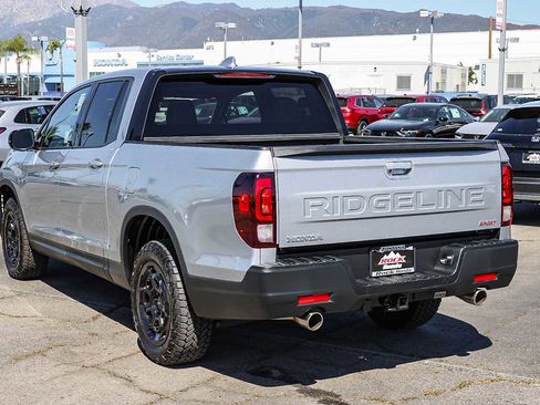 Used 2025 Honda Ridgeline Sport+ image 6