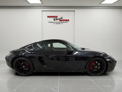 Used 2018 Porsche 718 Cayman GTS RWD image 8