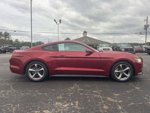 Used 2016 Ford Mustang Coupe image 2