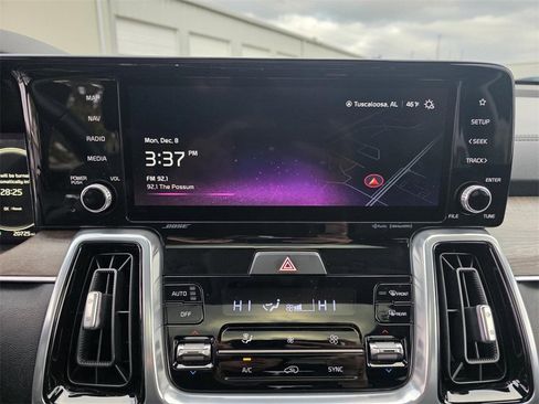 Used 2023 Kia Sorento SX Prestige image 19
