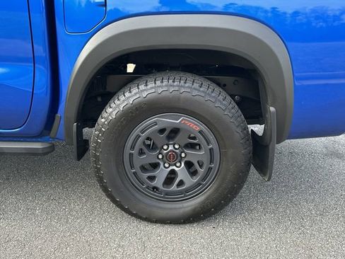 Certified 2025 Nissan Frontier PRO-4X image 20
