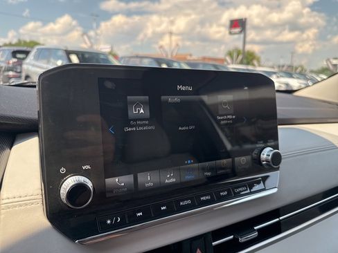 Used 2024 Mitsubishi Outlander SEL image 25