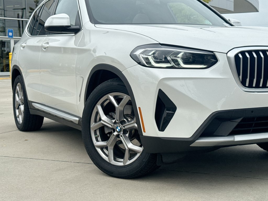 Used 2024 BMW X3 sDrive30i w/ Premium Package w/ZPA RWD image 9