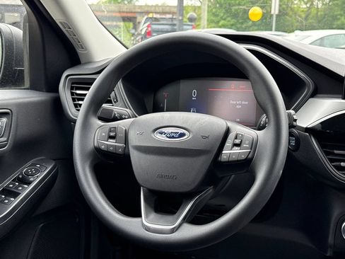 Used 2025 Ford Escape Active AWD/4WD image 5