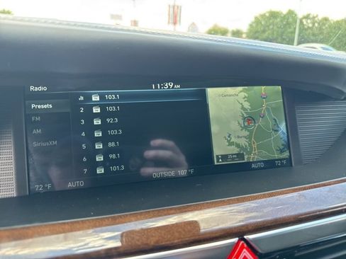 Used 2018 Genesis G90 3.3T Premium image 34