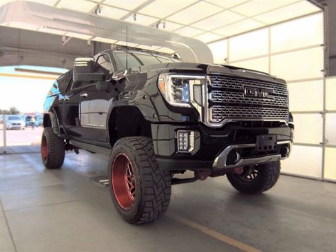 Used 2020 GMC Sierra 2500 Denali AWD/4WD image 4