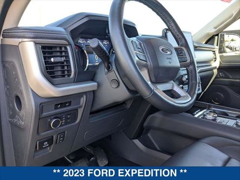 Certified 2023 Ford Expedition XLT image 11