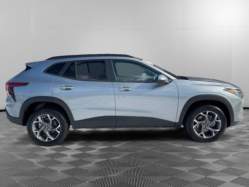 New 2026 Chevrolet Trax LT w/ Driver Confidence Package image 8