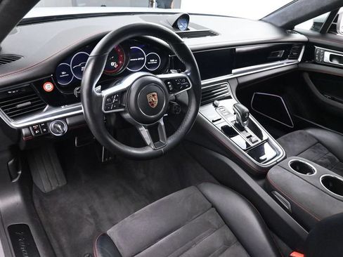 Used 2019 Porsche Panamera GTS AWD/4WD image 14