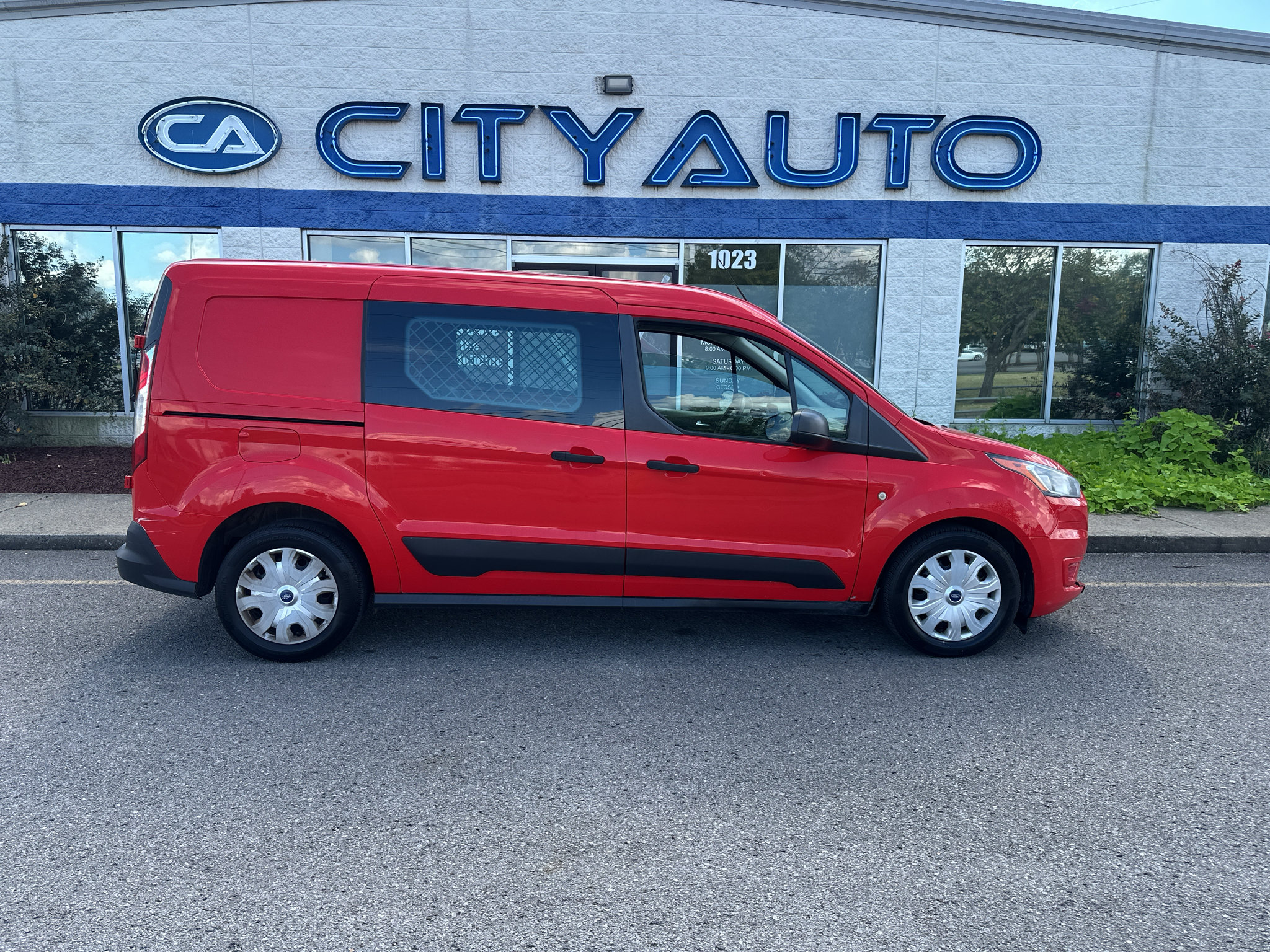 Used 2019 Ford Transit Connect XLT FWD image 3