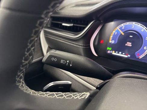 Used 2023 Jeep Grand Cherokee Limited image 37