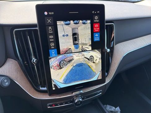 New 2026 Volvo XC60 B5 Plus w/ Protection Package Premier image 15