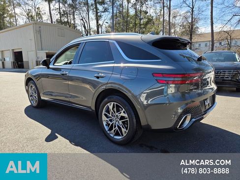 Used 2024 Genesis GV70 2.5T w/ Select Package image 8